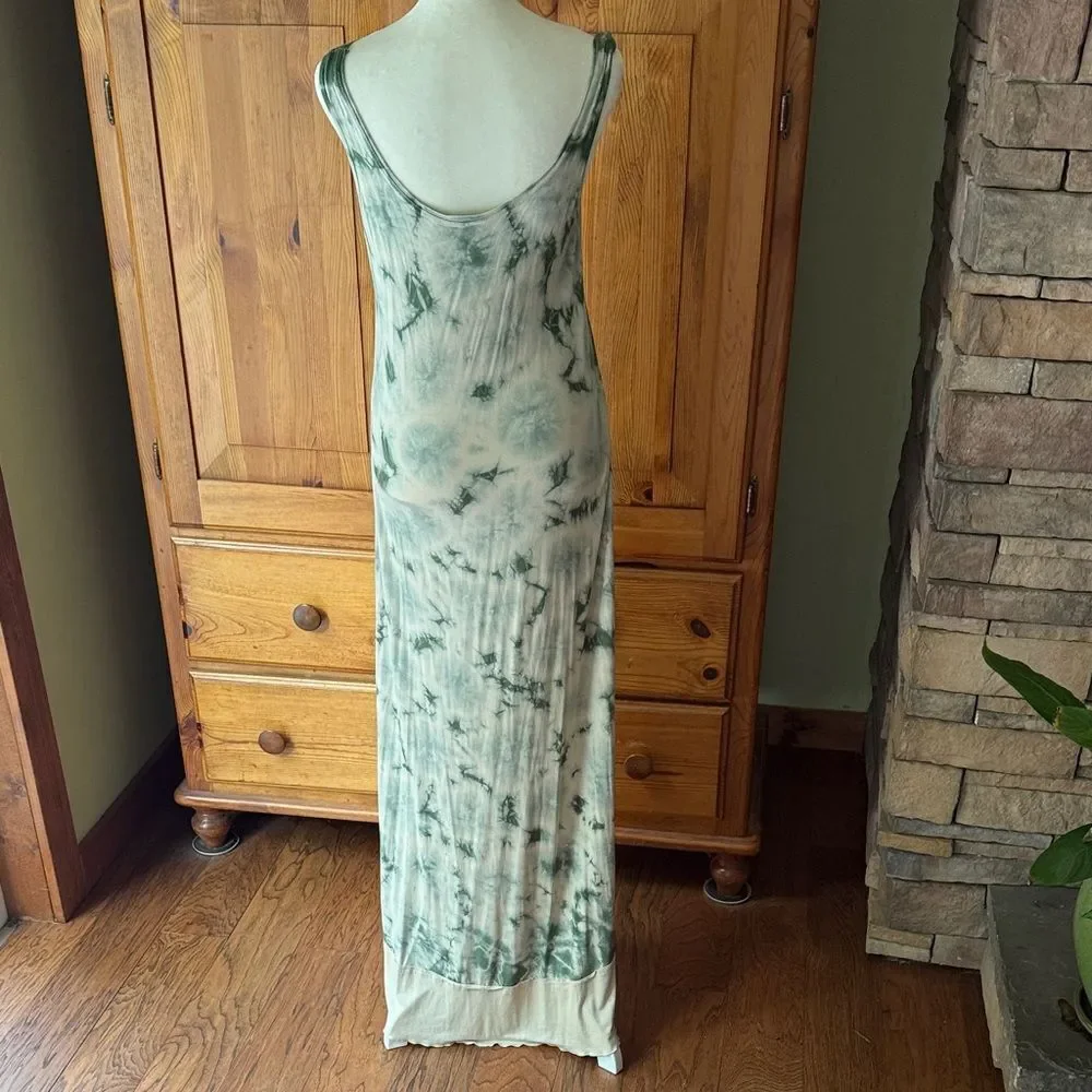 Kenzie Green Tie-Dye Maxi Dress. Size Small